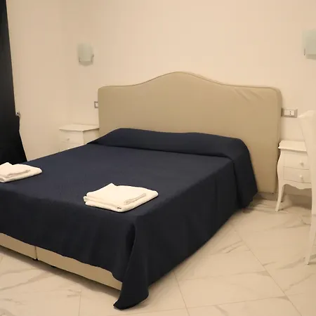 Royal Rooms-2
